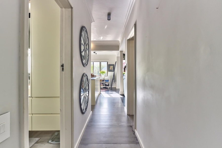 To Let 1 Bedroom Property for Rent in Bantry Bay Western Cape